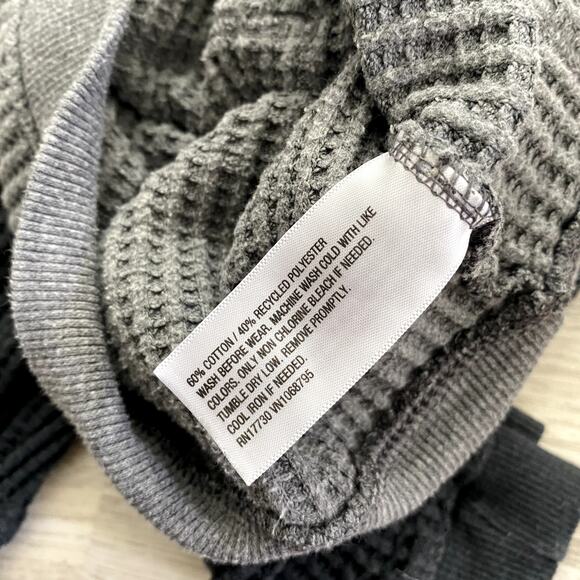 Cat & Jack 2-piece waffle sweatshirt and jogger pants set in Gray 18M - Picture 10 of 10